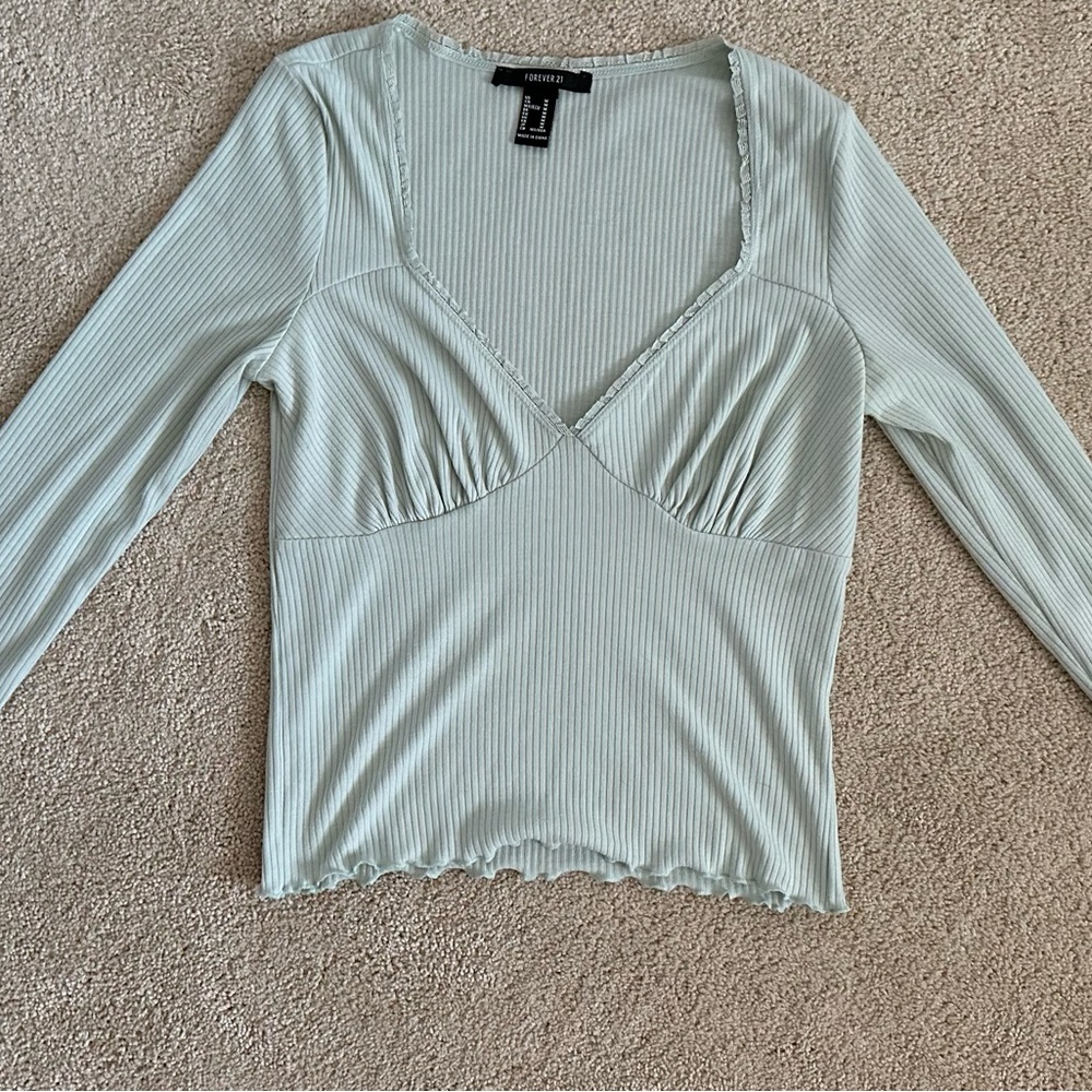 Forever 21 Lettuce Long Sleeve Top